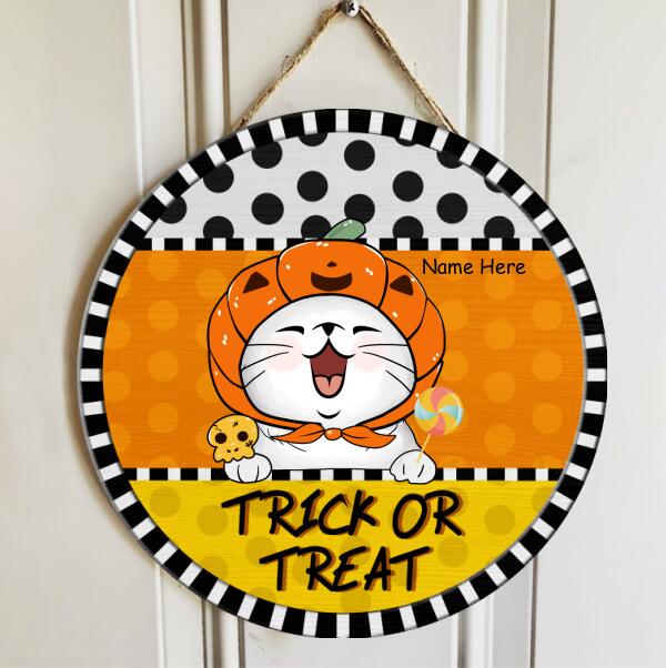 Halloween Trick Or Treat Signs, Halloween Decorations For Cat Lovers, Polka Dots Welcome Sign For Front Door , Cat Mom Gifts