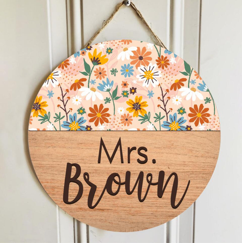 Personalized Name Welcome Teacher Signs For Classroom - Teacher Appreciation Day Ideas