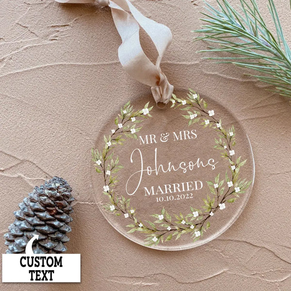 Mr and Mrs Ornament, Wedding Gift, Acrylic Married Ornament, Personalized Mr & Mrs Wedding Ornament, Wedding Keepsake, Christmas Gift